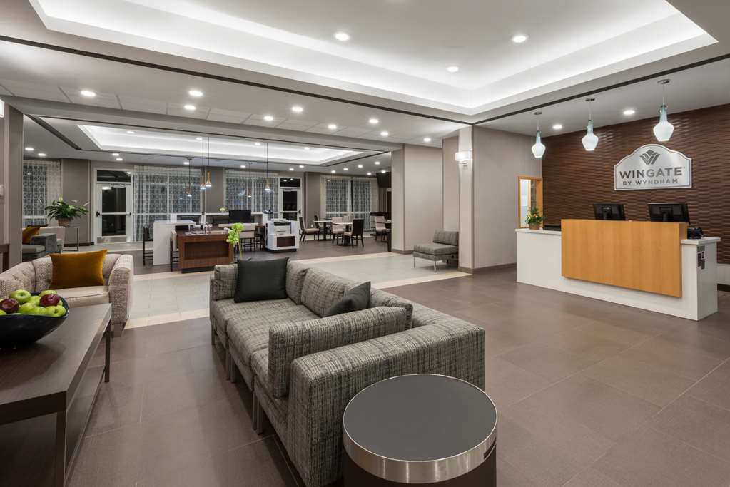 Wingate By Wyndham Denver Airport Interior photo